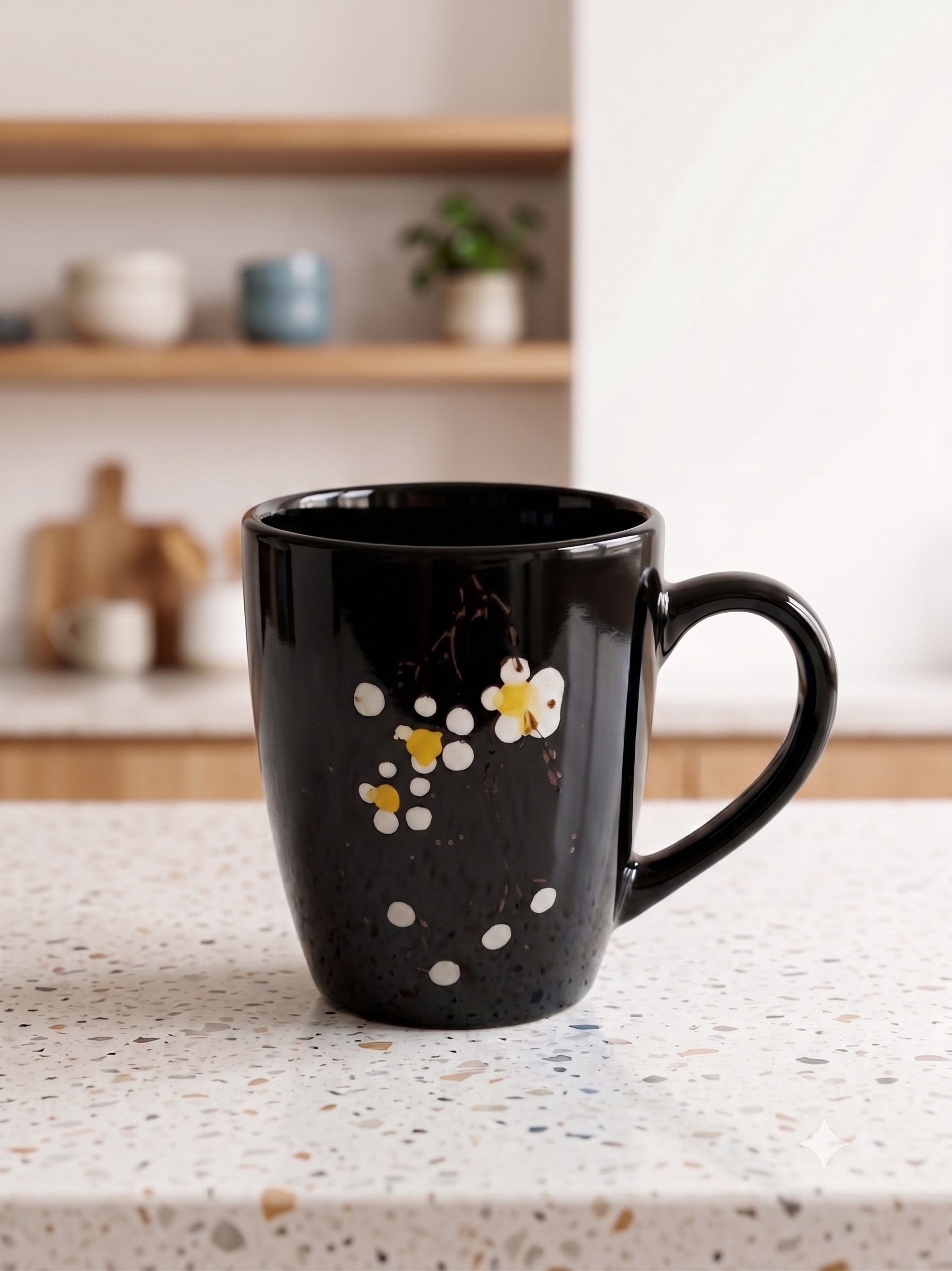 taza de ceramica con detalles floreales - Image 2